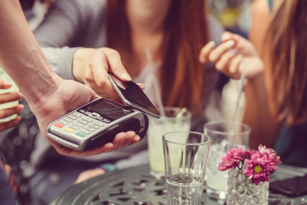 Image using smartphone for contactless payment